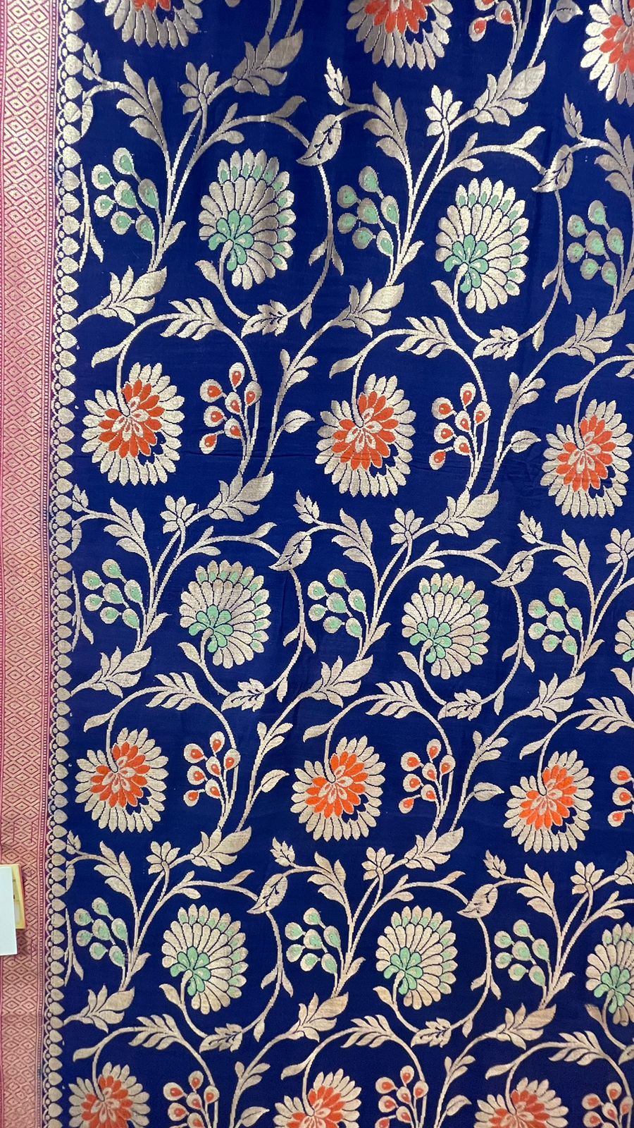 Faishana's Elegance in Bloom: Pure Silk Handloom Navy Blue Floral Mina Jaal Khaddi Georgette Saree with Pink Kadhwa Anchal & Blouse