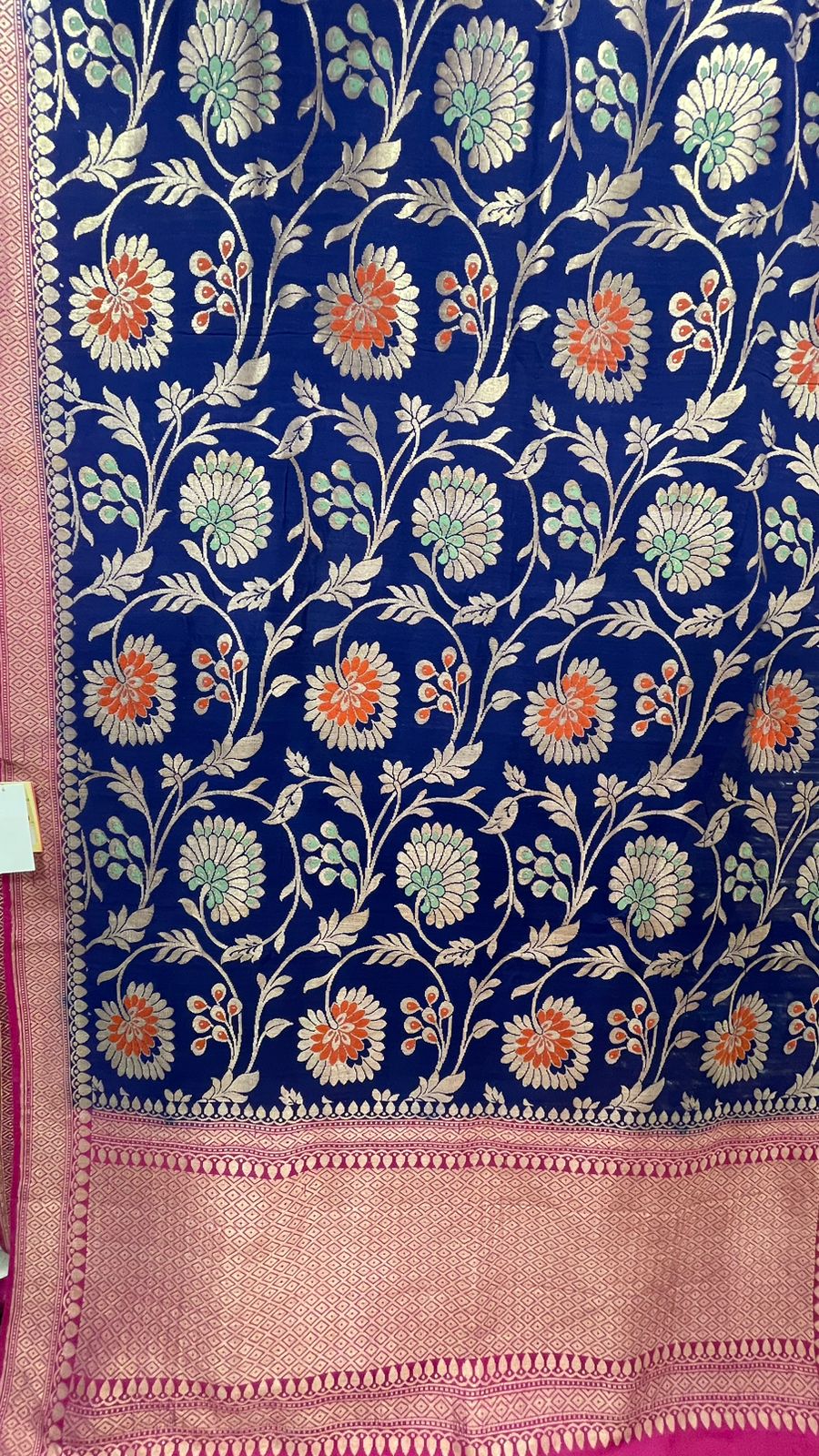Faishana's Elegance in Bloom: Pure Silk Handloom Navy Blue Floral Mina Jaal Khaddi Georgette Saree with Pink Kadhwa Anchal & Blouse