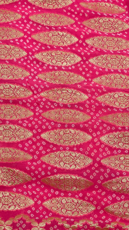 Rose Splendor: Faishana's Vibrant 2D Light Pink Katan Georgette Bandhej Zari Kadhwa Jaal Chunri Booti with Kadhwa Pink Pallu and Blouse Banarasi Saree