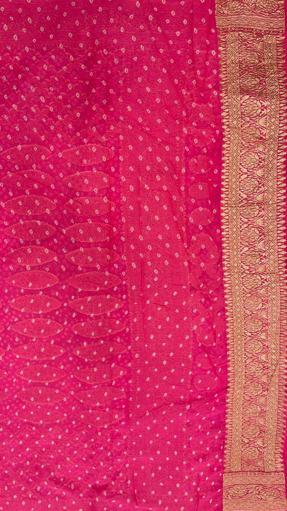 Rose Splendor: Faishana's Vibrant 2D Light Pink Katan Georgette Bandhej Zari Kadhwa Jaal Chunri Booti with Kadhwa Pink Pallu and Blouse Banarasi Saree