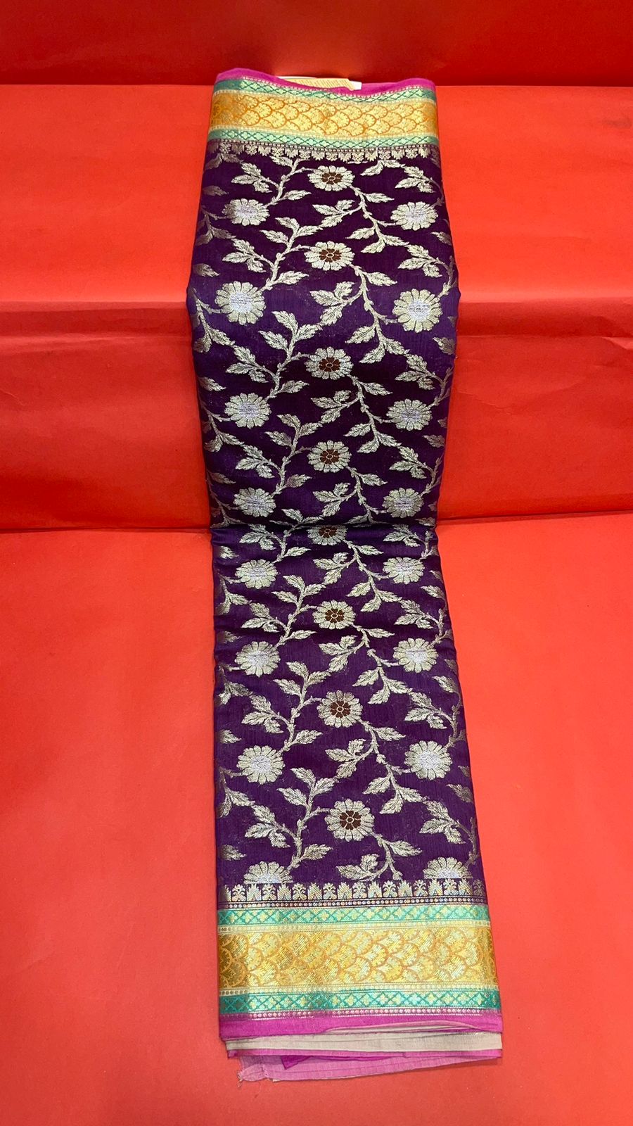 Faishana Pure Handloom Purple Saree with Floral Zari Jaal Contrast 2D Color Anchal and Pink Blouse