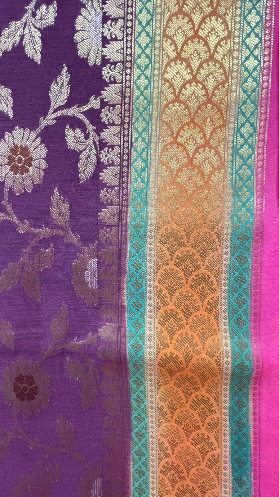 Faishana Pure Handloom Purple Saree with Floral Zari Jaal Contrast 2D Color Anchal and Pink Blouse