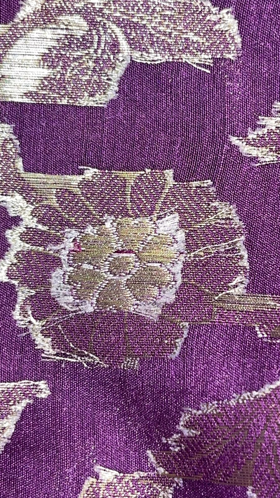Faishana Pure Handloom Purple Saree with Floral Zari Jaal Contrast 2D Color Anchal and Pink Blouse