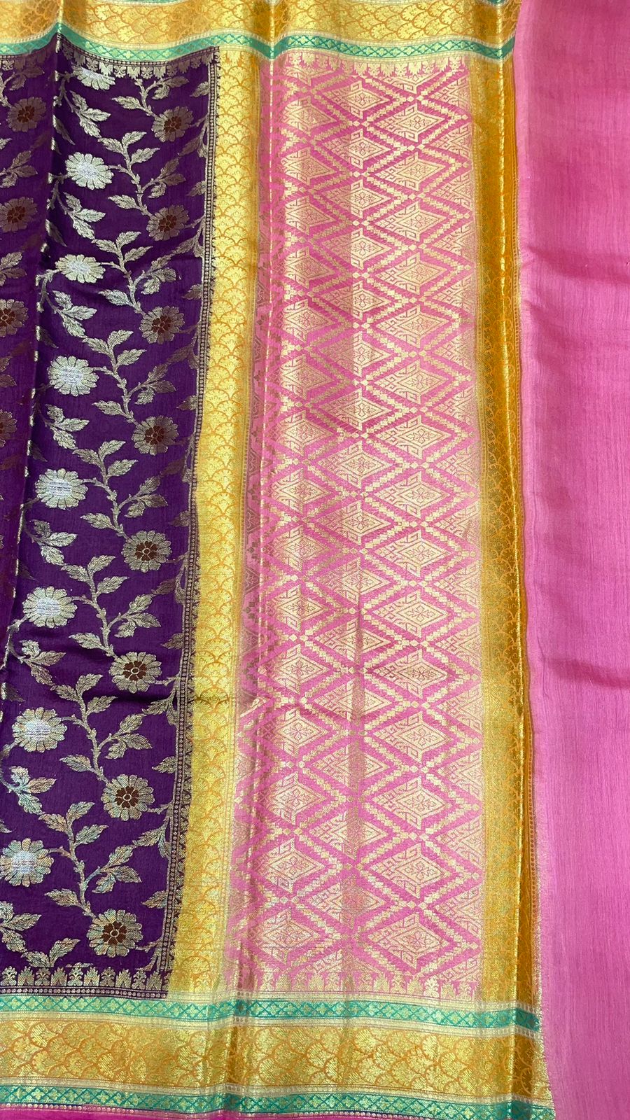 Faishana Pure Handloom Purple Saree with Floral Zari Jaal Contrast 2D Color Anchal and Pink Blouse