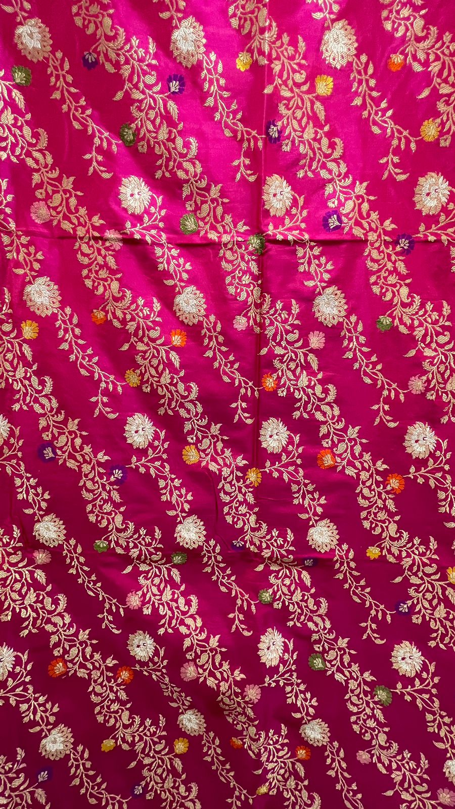 Faishana Pure Silk Handloom Katan Silk Pink Aada Kadhwa Meenakari Jangla Kadhwa Border with Pink Blouse