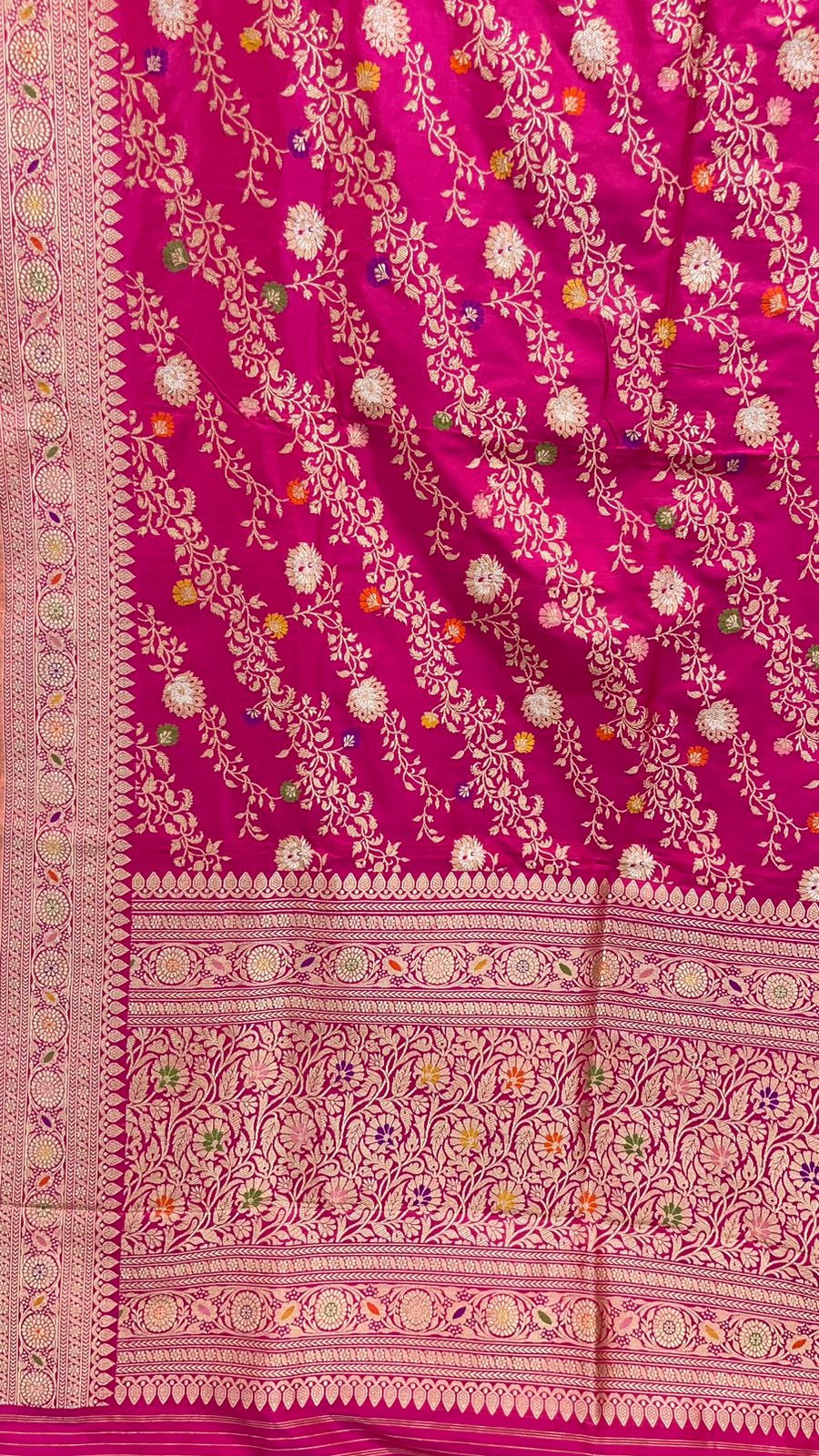 Faishana Pure Silk Handloom Katan Silk Pink Aada Kadhwa Meenakari Jangla Kadhwa Border with Pink Blouse