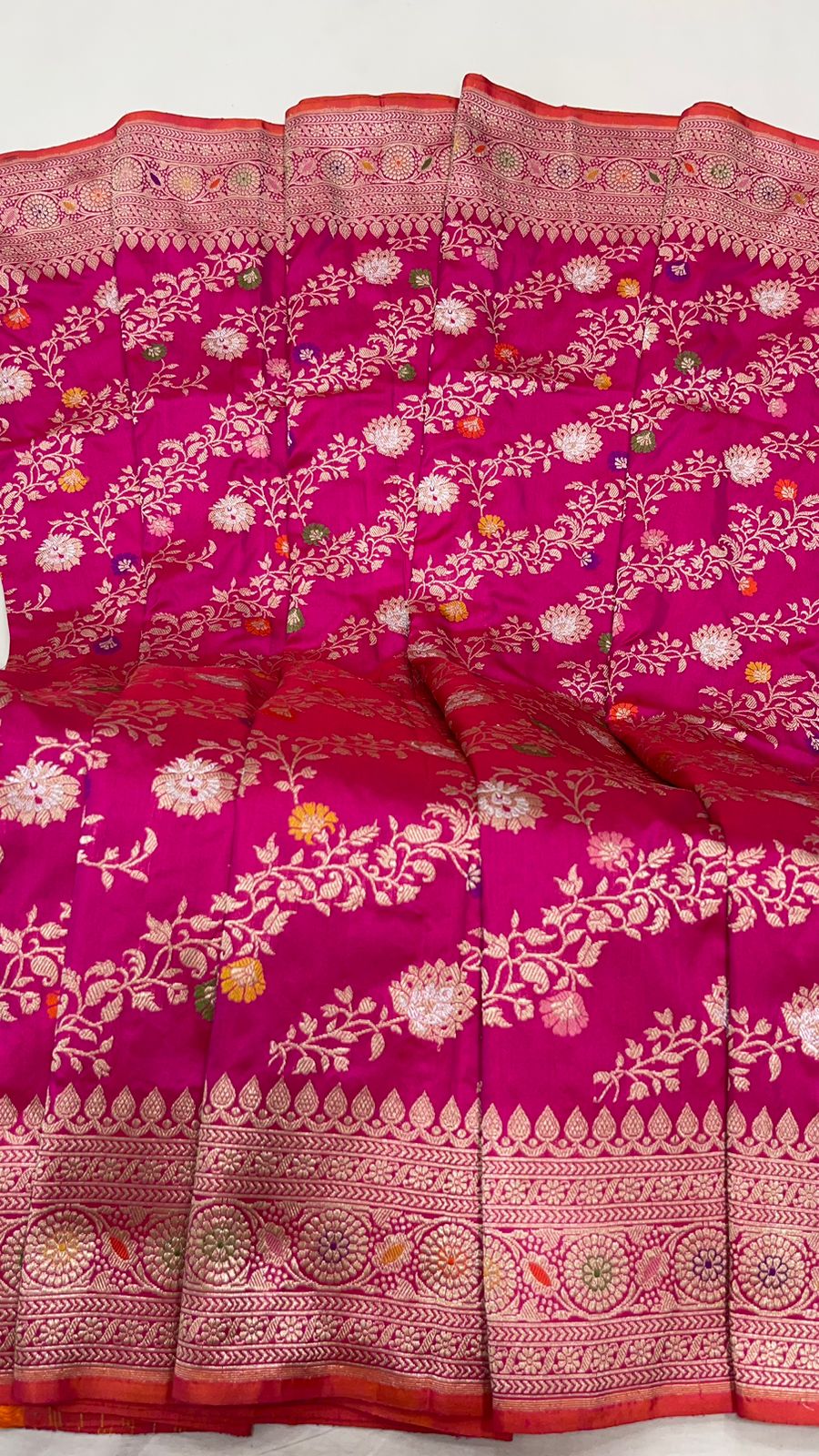 Faishana Pure Silk Handloom Katan Silk Pink Aada Kadhwa Meenakari Jangla Kadhwa Border with Pink Blouse