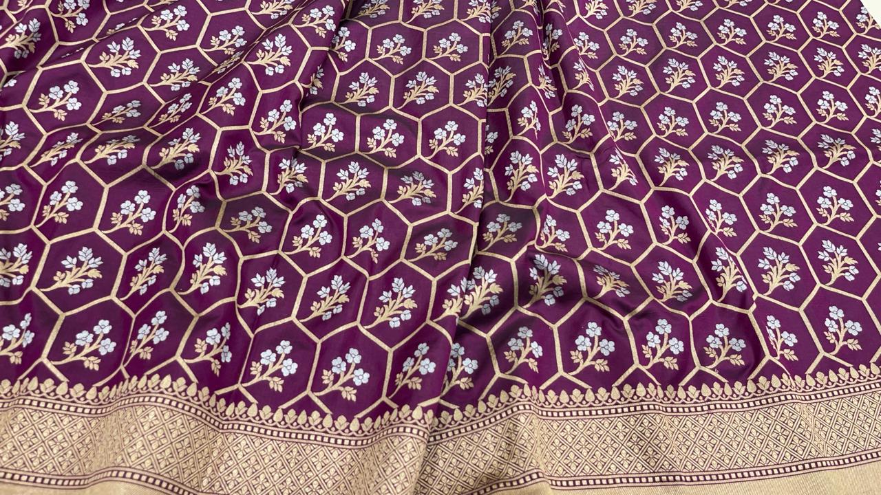 Faishana Pure Silk Handloom Magenta Uppada Silk Silver Mina Zari with Golden Zari Border Alfi Jaal and Magenta Kadhwa Blouse Saree