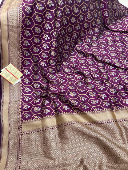 Faishana Pure Silk Handloom Magenta Uppada Silk Silver Mina Zari with Golden Zari Border Alfi Jaal and Magenta Kadhwa Blouse Saree