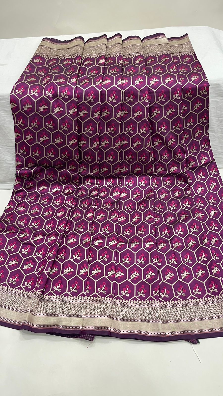 Faishana Presents Pure Handloom Magenta Uppada Silk Floral Pink Meena Jaal Design with Magenta Kadhwa Blouse Saree