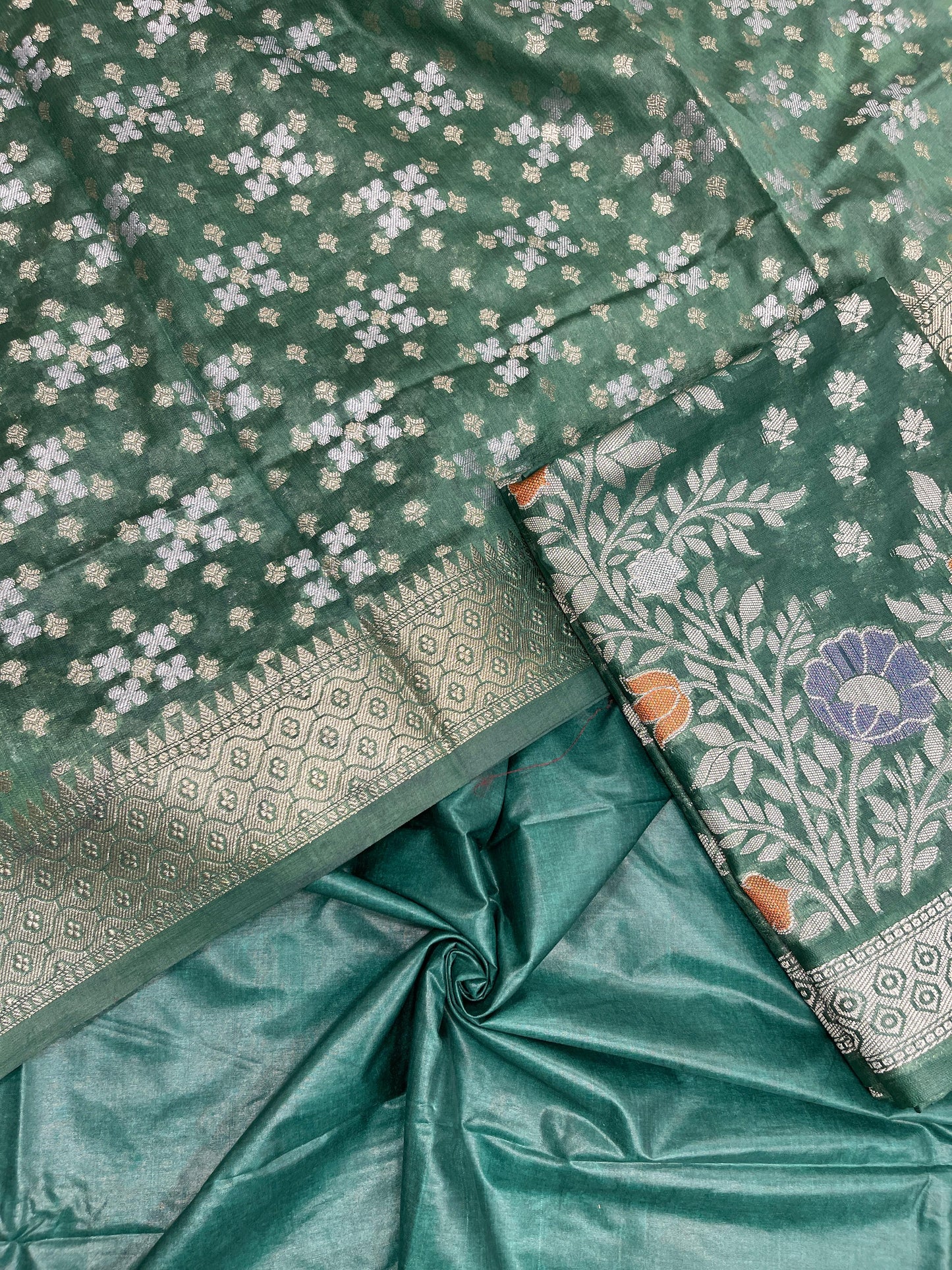 Faishana Dark Green Semi Georgette Suit with Floral Ikkat Mina Border Plain Bottom and Zari Jaal Dupatta SHL_106
