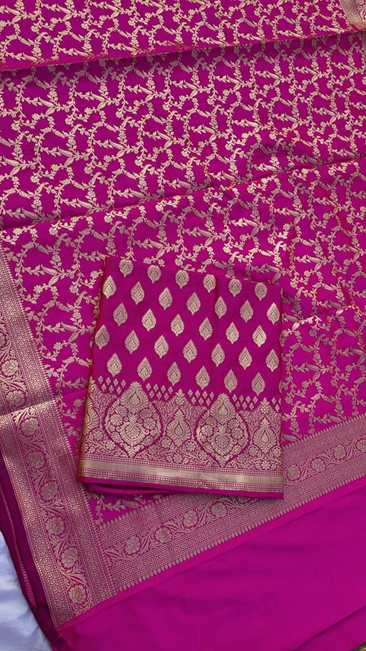 Magenta Katan Silk Floral Zari Booti Banarasi With Floral Jaal Dupatta Suit Set 1000SKL_PK4