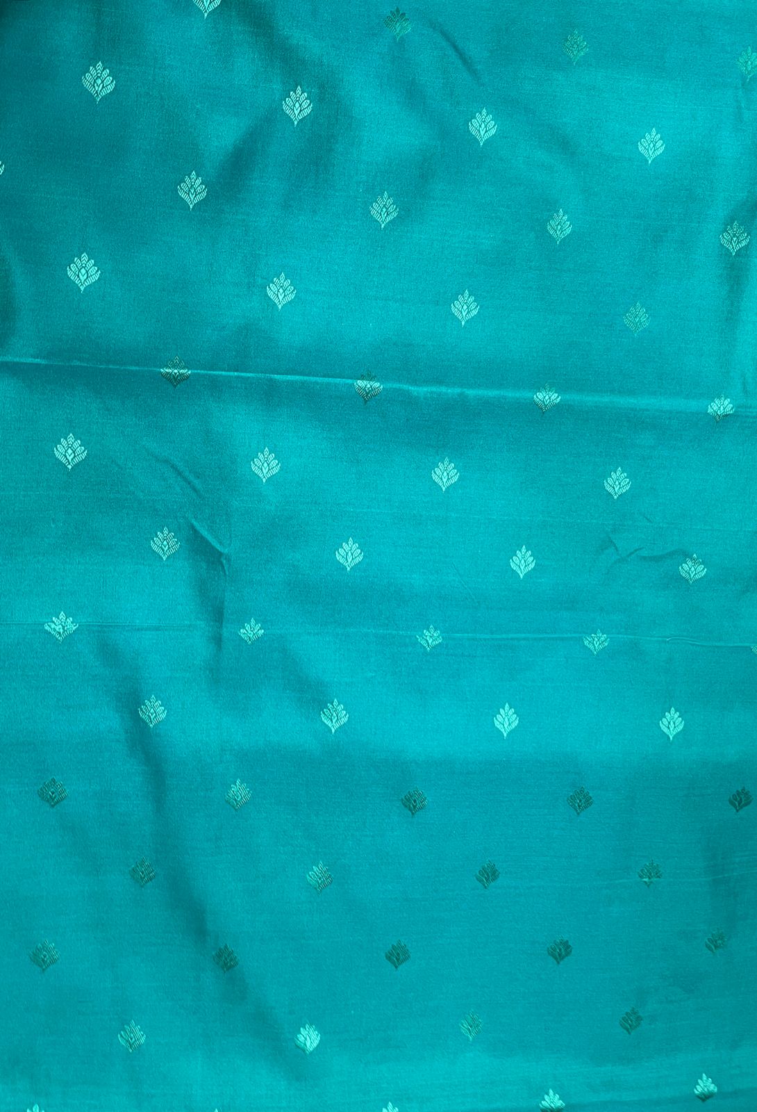 Faishana Presents Sea Green Tanchoi Satin Silk Alfi Mina Zari Booti with Silver Zari Big Boota Pallu and Silver Zari Border Banarasi saree with Sea Green Blouse