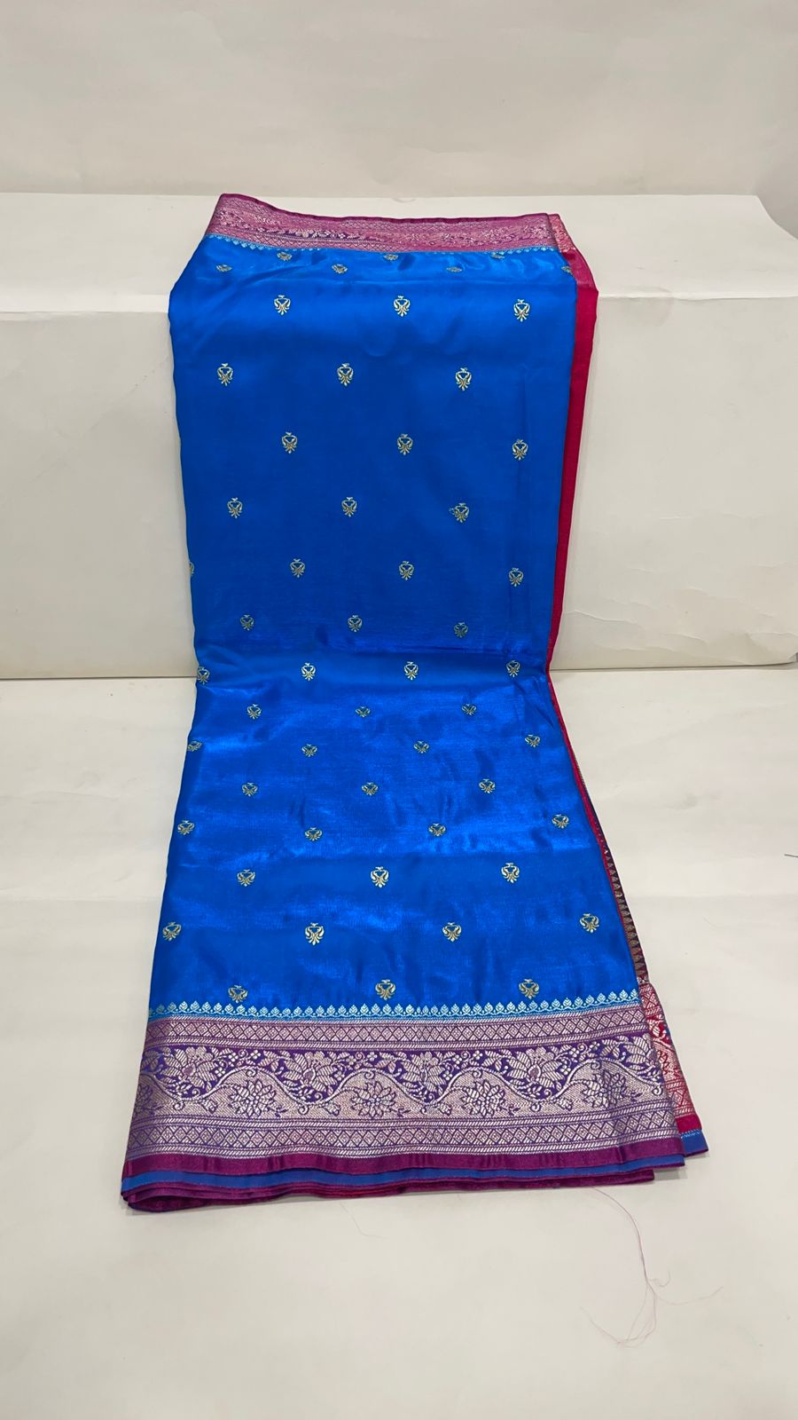 Faishana Presents Royal Blue Satin Silk Gold Zari Lachha Booti and Contrast Red Floral Zari Border and Heavy Gold Zari Jaal Pallu Banarasi saree with Red Blouse