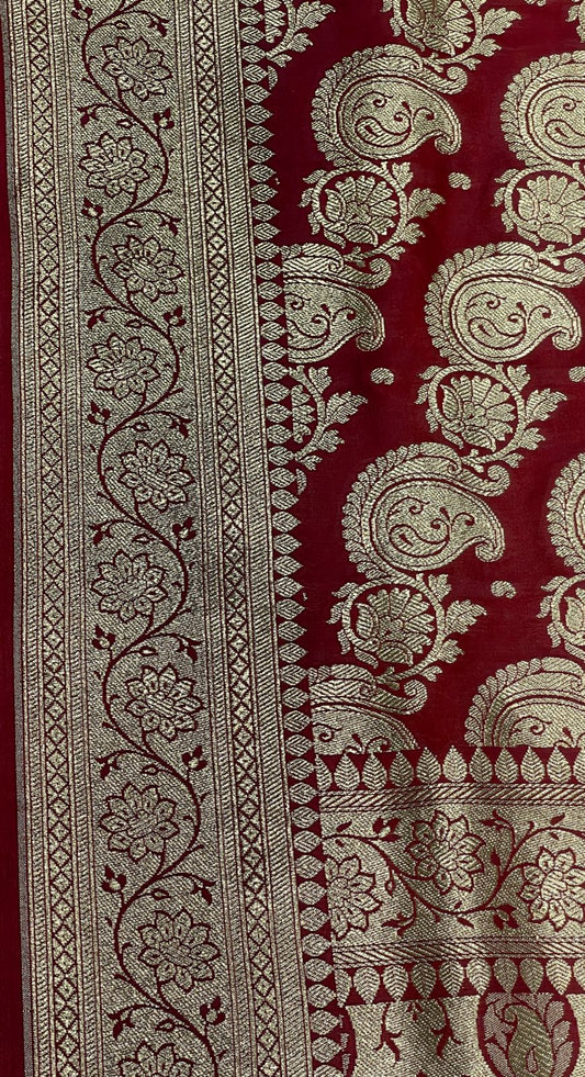 Faishana Presents Maroon Satin Silk Diagonal Zari Jaal Banarasi saree with Maroon Blouse