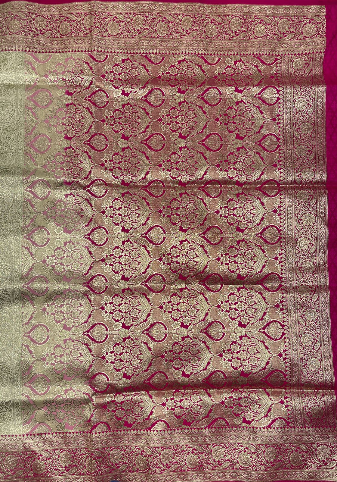 Faishana Presents Off-White Katan Silk Floral Light Gold Zari Booti with Contrast Magenta Floral Pallu Banarasi saree and Magenta Blouse