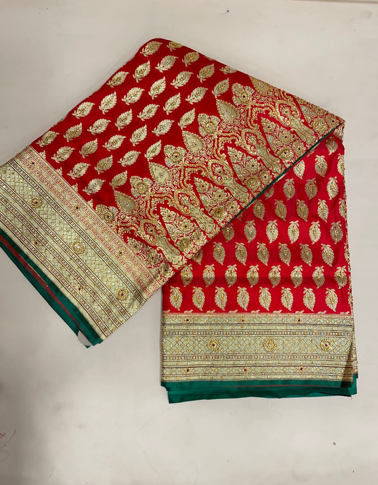 Faishana Presents Red Stone Work Golden Zari Floral Booti with Contrast Green Boota Pallu Zari Border with Green Blouse Banarasi Saree