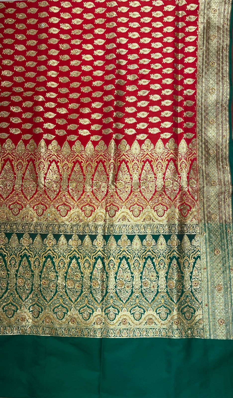 Faishana Presents Red Stone Work Golden Zari Floral Booti with Contrast Green Boota Pallu Zari Border with Green Blouse Banarasi Saree