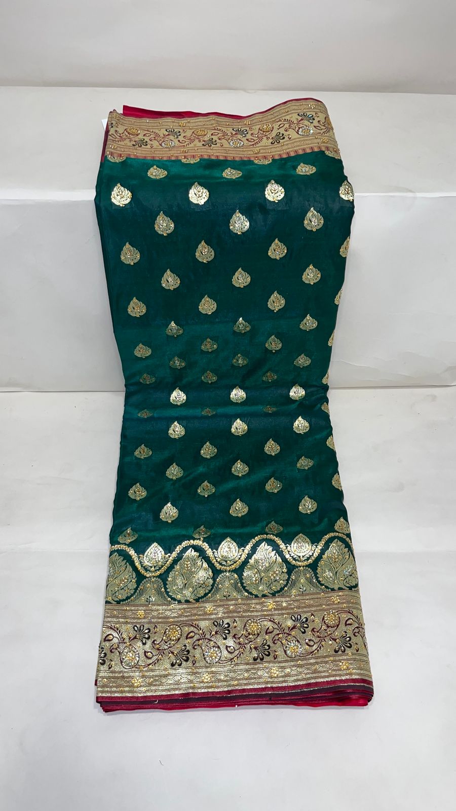 Faishana Presents Dark Green Stone Work Golden Zari Booti with Contrast Red Paisley Lehariya Pallu Zari Border with Red Blouse Banarasi Saree