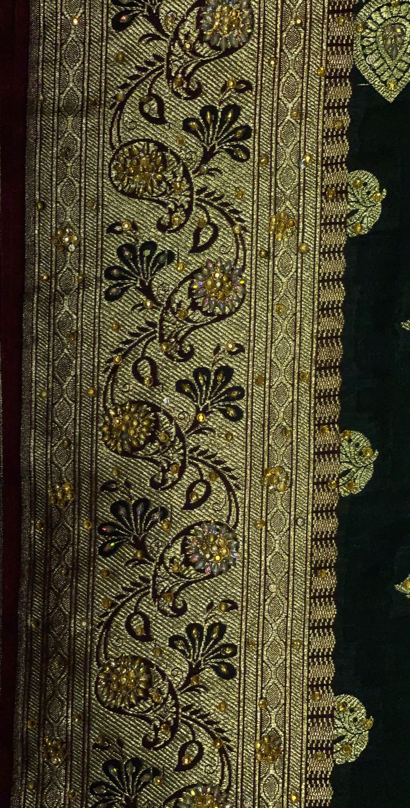 Faishana Presents Dark Green Stone Work Golden Zari Booti with Contrast Red Paisley Lehariya Pallu Zari Border with Red Blouse Banarasi Saree