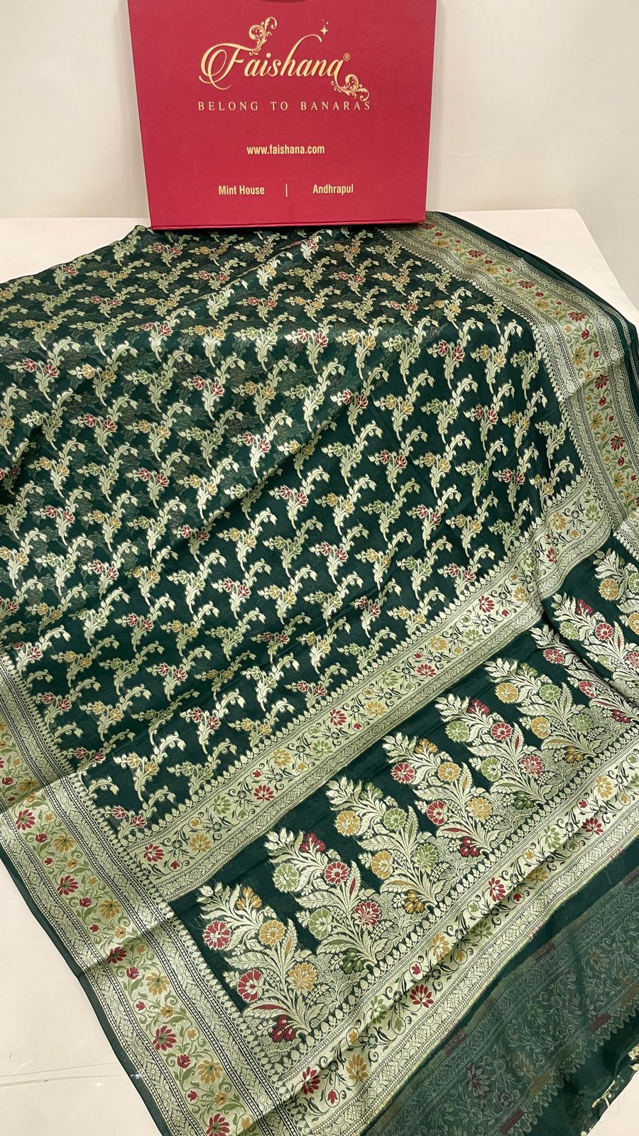 Faishana Pure Handloom Dark Green Chiffon Alfi Mina Zari Jaal Minakari Zari Border and Floral Big Boota Mina Pallu Saree with Dark Green Blouse