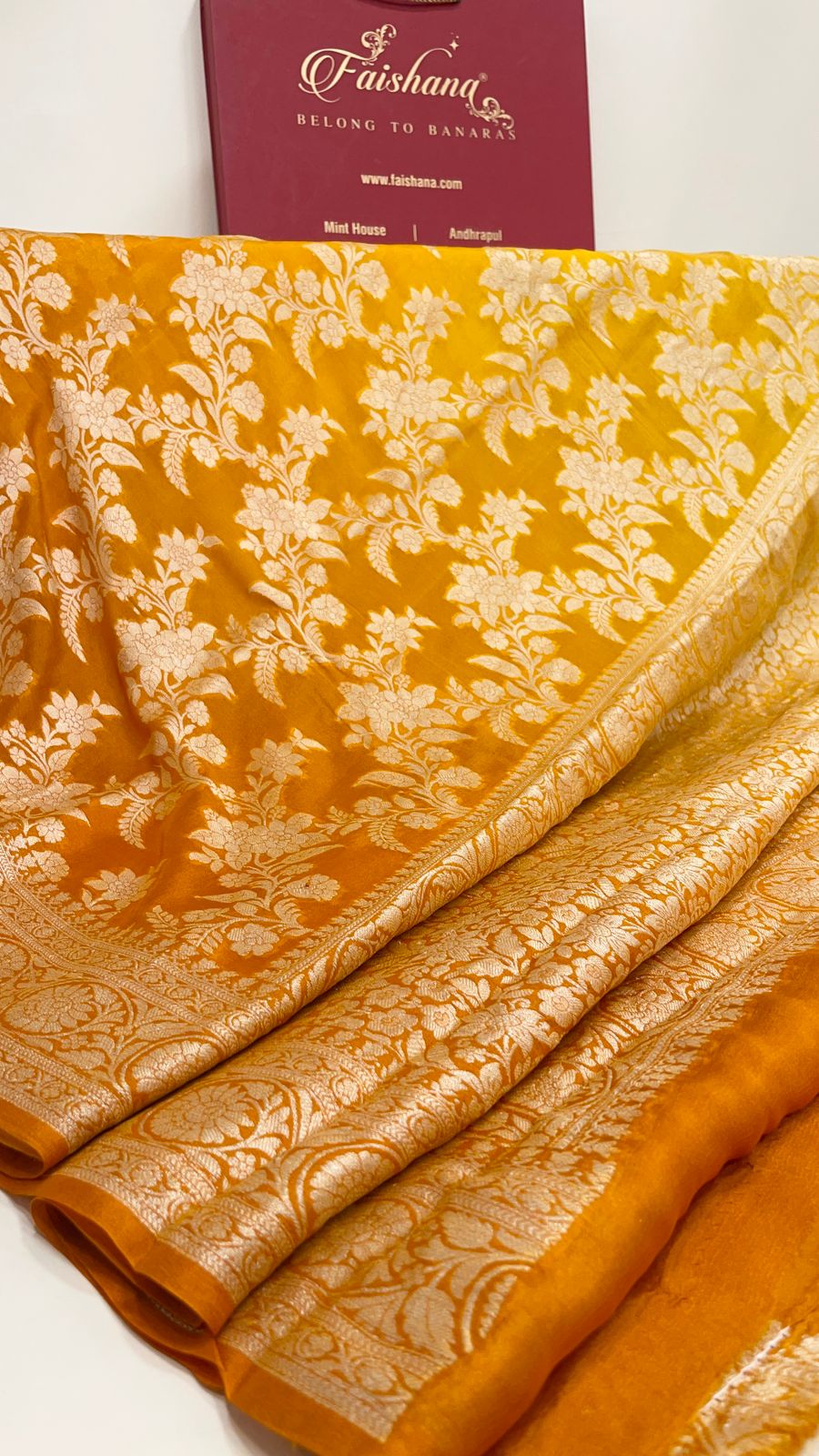 Faishana Pure Handloom Gold Contrast Chiffon Alfi Gold Zari Jaal and Banarasi Zari Border Saree with Gold Blouse