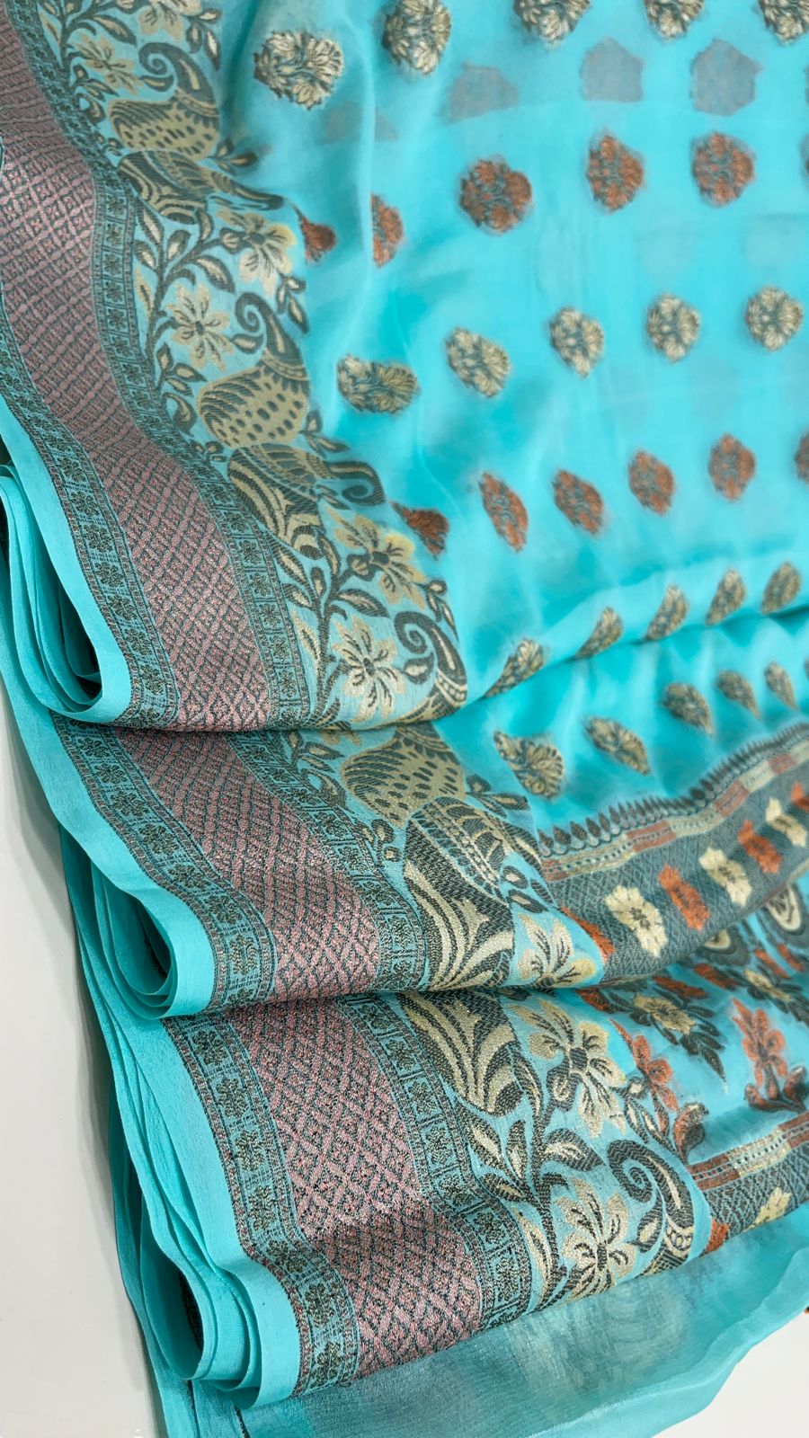 Faishana Pure Handloom SeaGreen Chiffon Floral Zari Mina Booti Skirt Floral Mina Zari Border and Big Boota Pallu with Sea Green Blouse