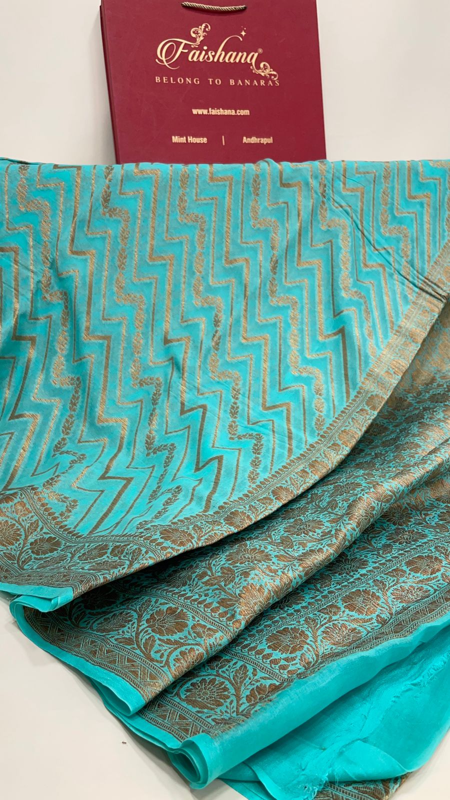 Faishana Pure Handloom Sea Green Chiffon Copper Zari Zig-Zag with Floral Copper Zari Jaal Anchal and Zari Border with Sea Green Blouse