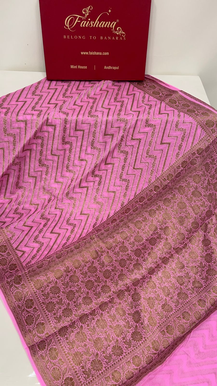 Faishana Pure Handloom Pink Chiffon Copper Zari Zig-Zag with Floral Copper Zari Jaal Anchal and Zari Border with Pink Blouse