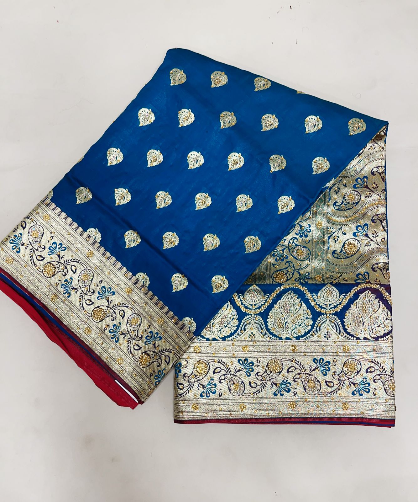 Faishana Presents Indigo Blue Stone Work Golden Zari Booti with Contrast Maroon Paisley Lehariya Pallu Zari Border with Maroon Blouse Banarasi Saree