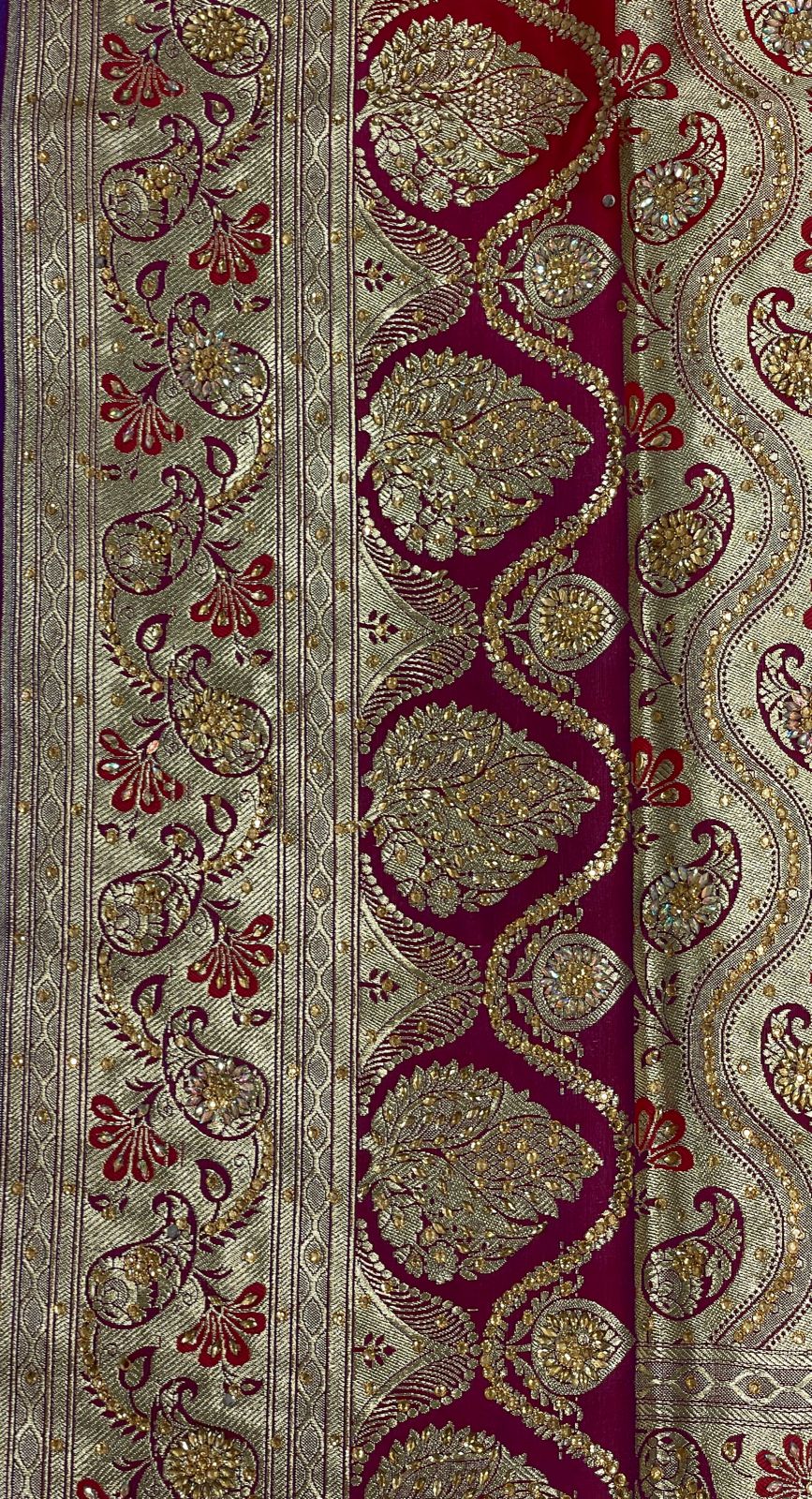 Faishana Presents Red Stone Work Golden Zari Booti with Contrast Blue Paisley Lehariya Pallu Zari Border with Blue Blouse Banarasi Saree