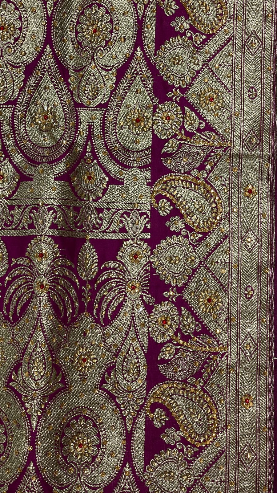 Faishana Presents Purple Stone Work Golden Zari Zig-Zag Stripe Booti Jaal with Floral Heavy Pallu Zari Border with Purple Blouse Banarasi Saree