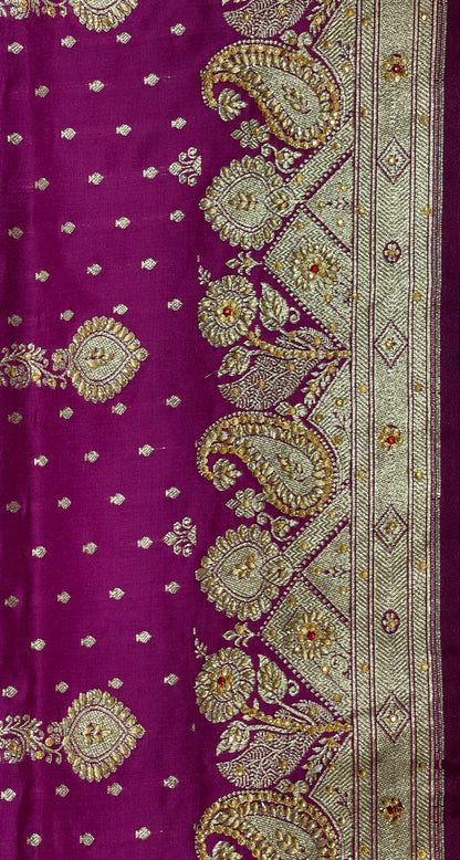 Faishana Presents Purple Stone Work Golden Zari Zig-Zag Stripe Booti Jaal with Floral Heavy Pallu Zari Border with Purple Blouse Banarasi Saree