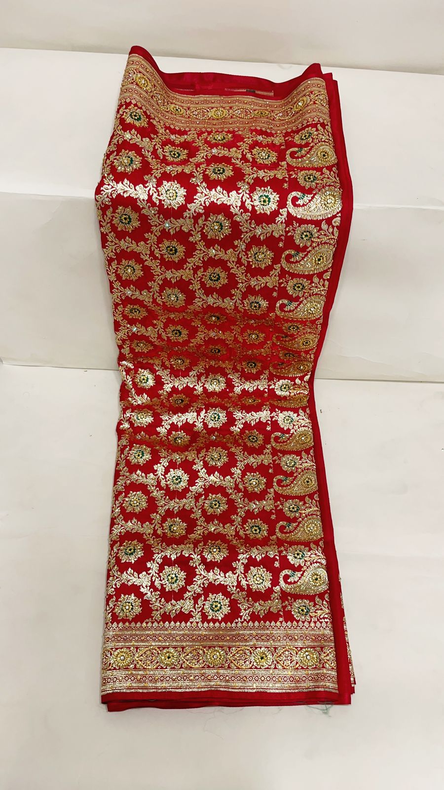 Faishana Presents Red Stone Work Golden Zari Mina Floral Booti Jaal with Paisley Mina Pallu Zari Border and Red Blouse Banarasi Saree