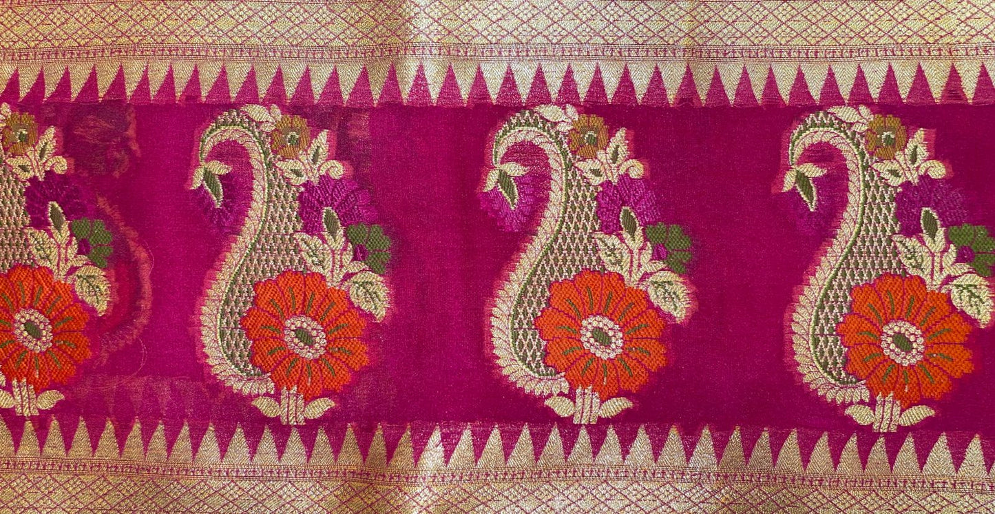 Faishana Pure Handloom Magenta Chiffon Floral Zari Booti with Floral Mina Boota Skirt Zari Border and Paisley Zari Jaal Pallu with Magenta Blouse