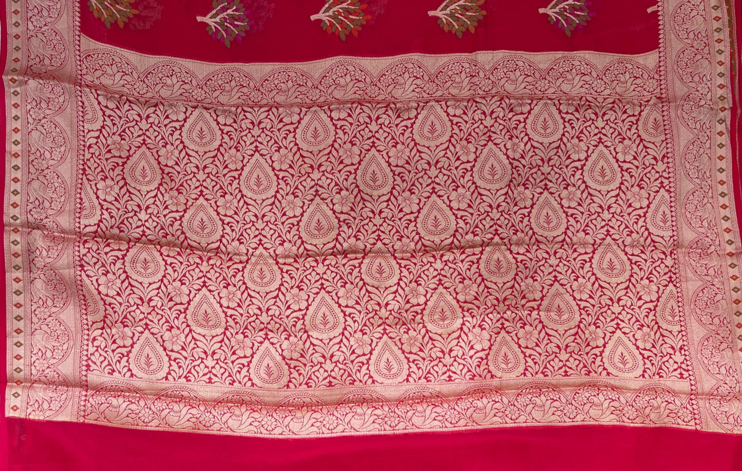 Faishana Pure Handloom Pink Chiffon Resham Floral Mina Zari Booti with Banarasi Zari Border and Pink Blouse&nbsp;