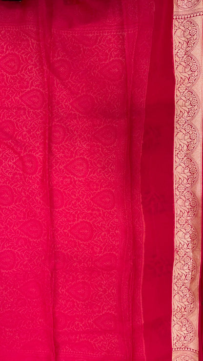 Faishana Pure Handloom Pink Chiffon Resham Floral Mina Zari Booti with Banarasi Zari Border and Pink Blouse&nbsp;