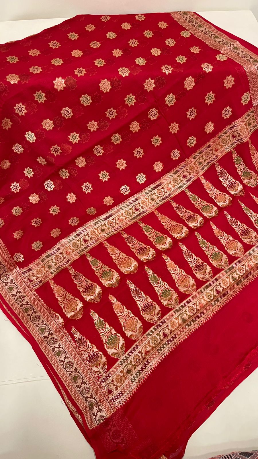 Faishana Pure Handloom Red Chiffon Resham Zari Chunri Mina Booti with Dual Mina Resham Zari Boota Anchal and Floral Zari Border with Red Blouse