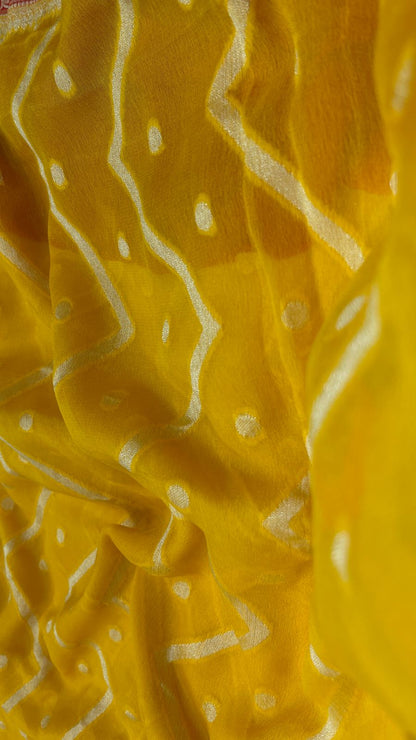 Faishana Pure Handloom Yellow Chiffon Stripe Zari Zig-Zag Booti Skirt Paithani Border with Contrast Red Floral Zari Border and Red Blouse&nbsp;