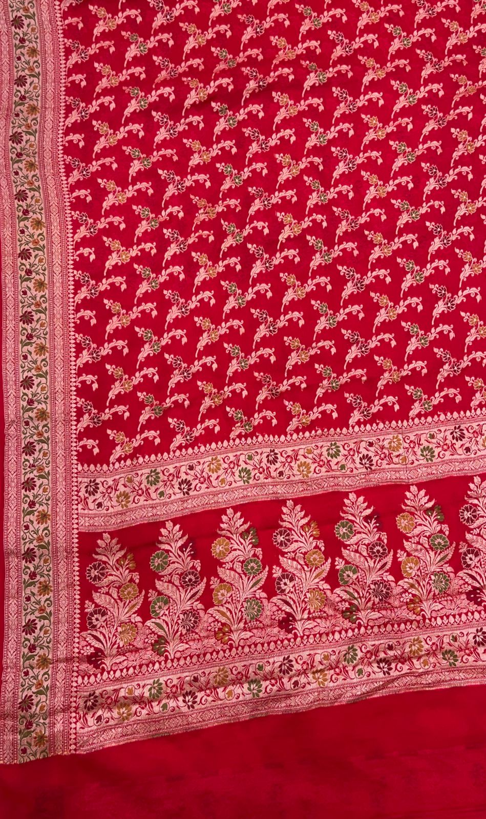 Faishana Pure Handloom Red Chiffon Alfi Mina Zari Jaal Minakari Zari Border and Floral Big Boota Mina Pallu Saree with Red Blouse