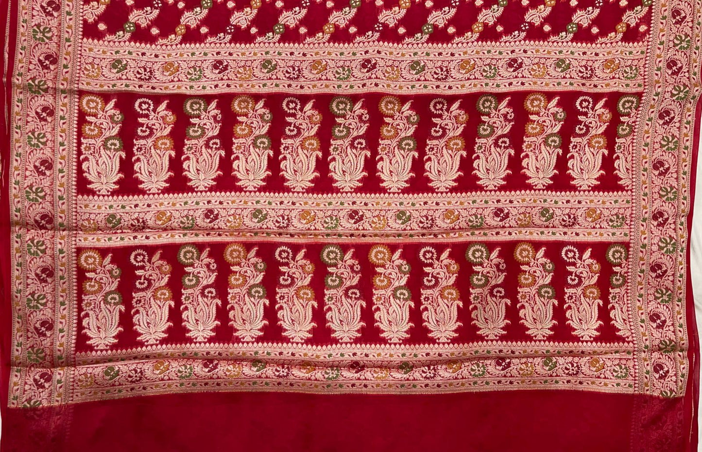 Faishana Pure Handloom Maroon Chiffon Resham Zari Floral Diagonal Stripe with Minakari Zari Boota Anchal and Minakari Border with Maroon Blouse
