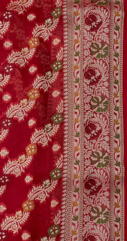 Faishana Pure Handloom Maroon Chiffon Resham Zari Floral Diagonal Stripe with Minakari Zari Boota Anchal and Minakari Border with Maroon Blouse