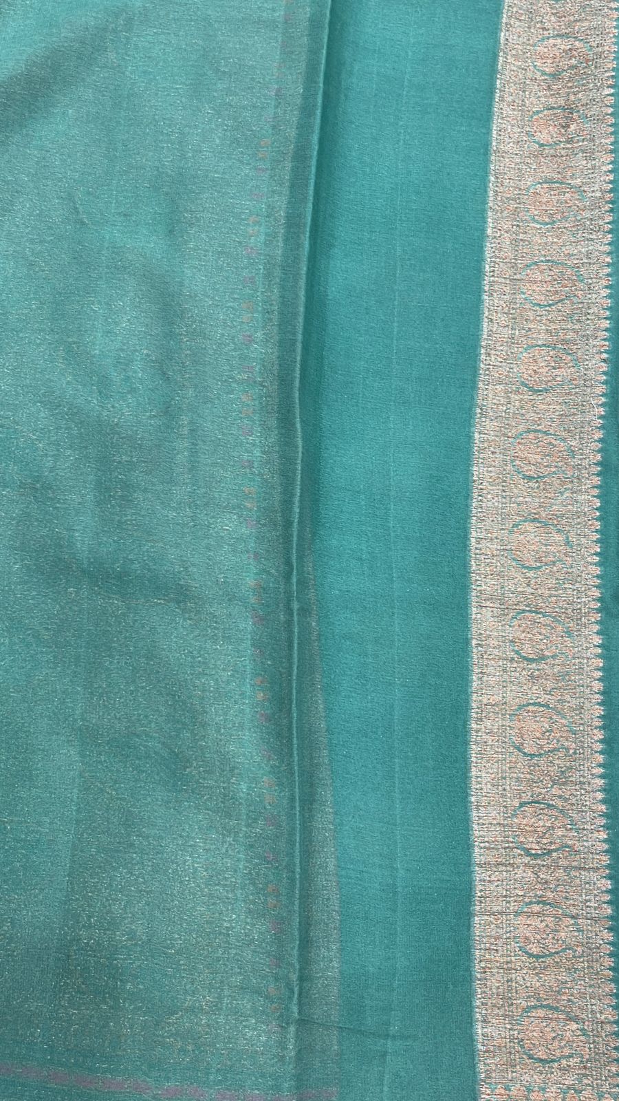Faishana Pure Handloom Dark Green Chiffon Floral Mina Copper Zari Booti with Paisley Mina Zari Border with Dark Green Blouse&nbsp;