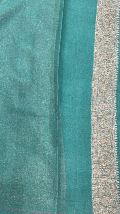 Faishana Pure Handloom Dark Green Chiffon Floral Mina Copper Zari Booti with Paisley Mina Zari Border with Dark Green Blouse&nbsp;