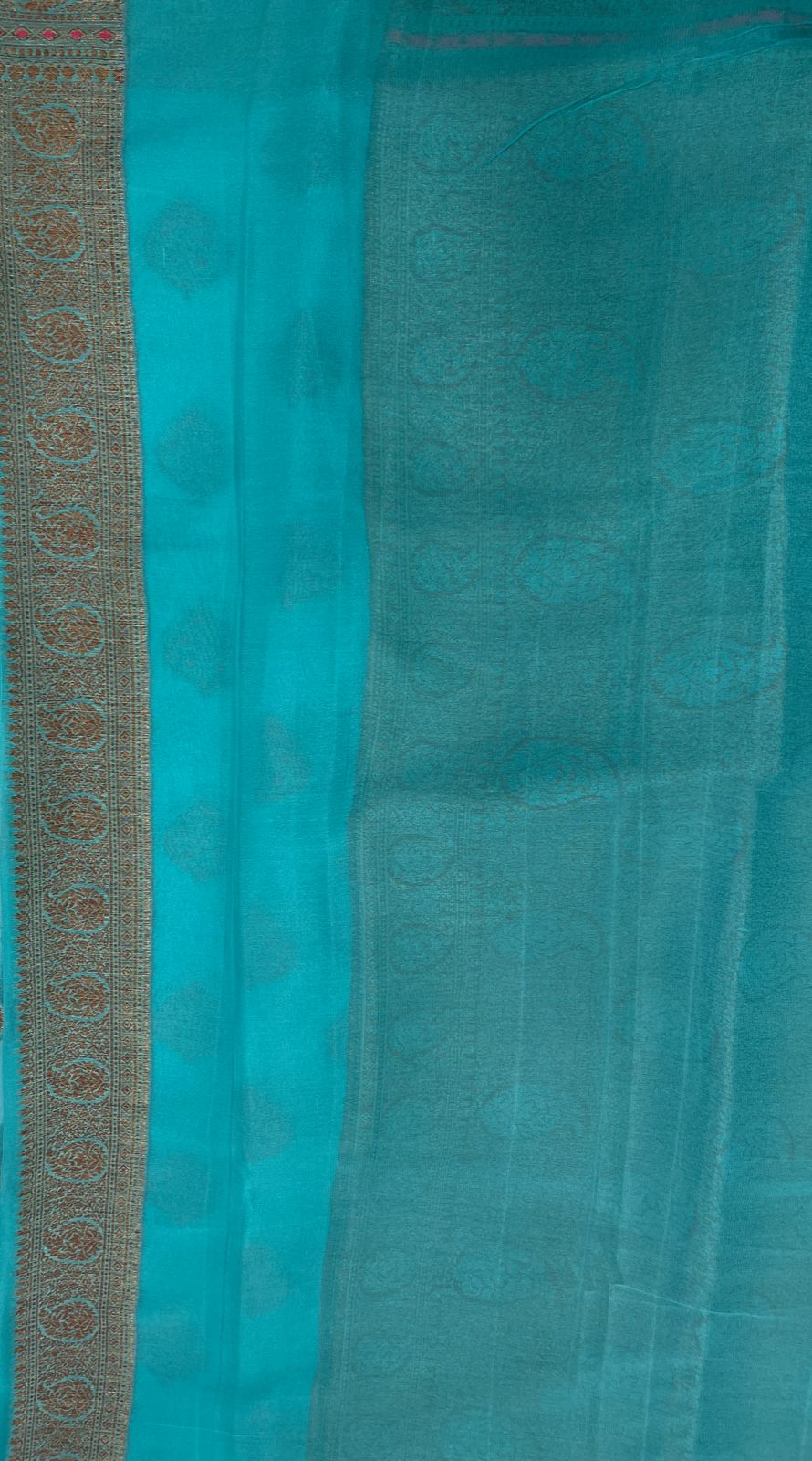 Faishana Pure Handloom Sea Green Chiffon Floral Mina Copper Zari Booti with Paisley Mina Zari Border with Sea Green Blouse&nbsp;