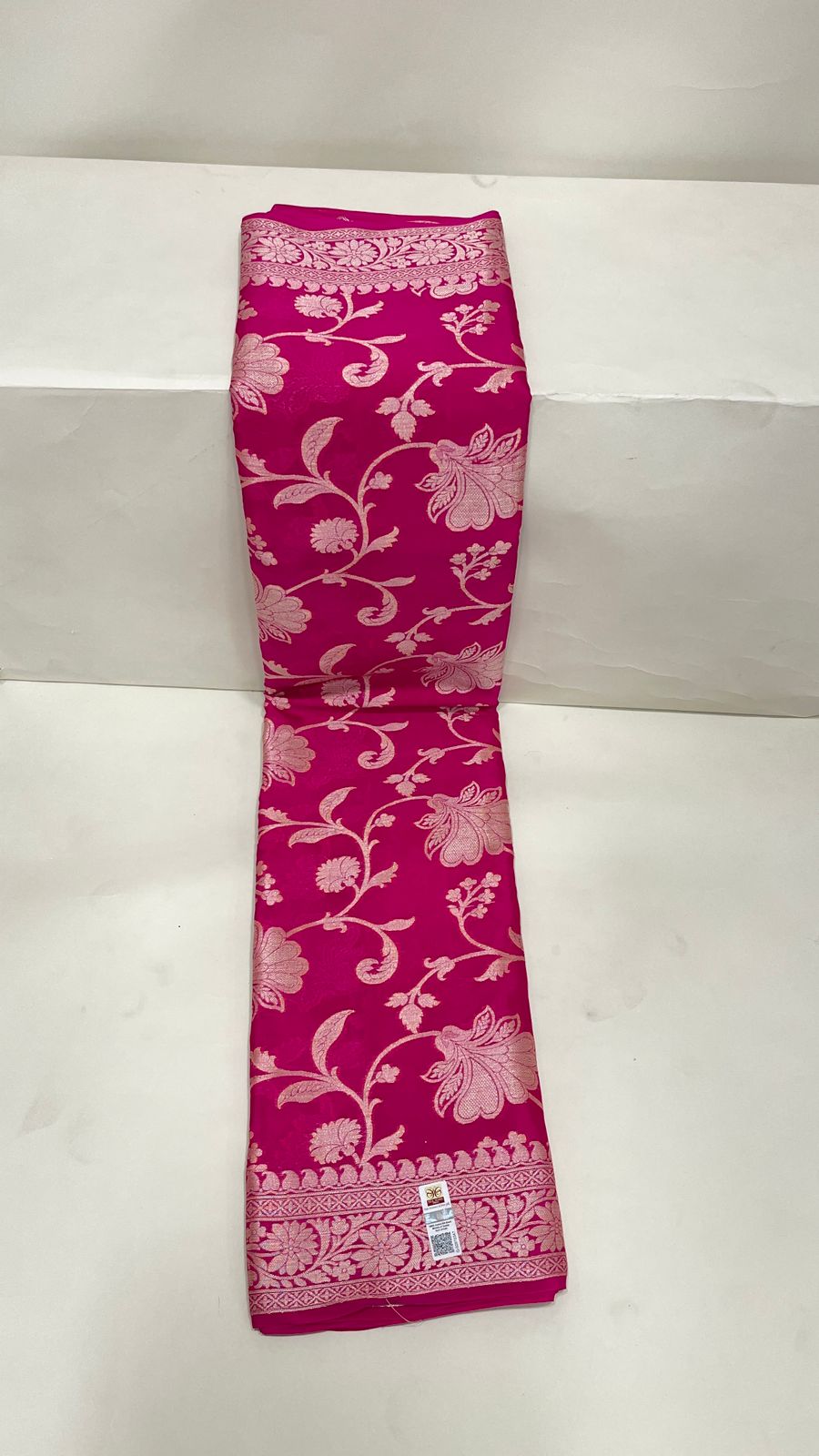 Faishana Pure Handloom Magenta Chiffon Floral Golden Zari Boota Jaal with Banarasi Zari Border and Magenta Blouse