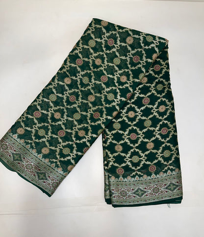 Faishana Pure Handloom Dark Green Chiffon Resham Mina Bandhani Zari Booti with Miankari Pallu and Zari Border with Dark Green Blouse&nbsp;