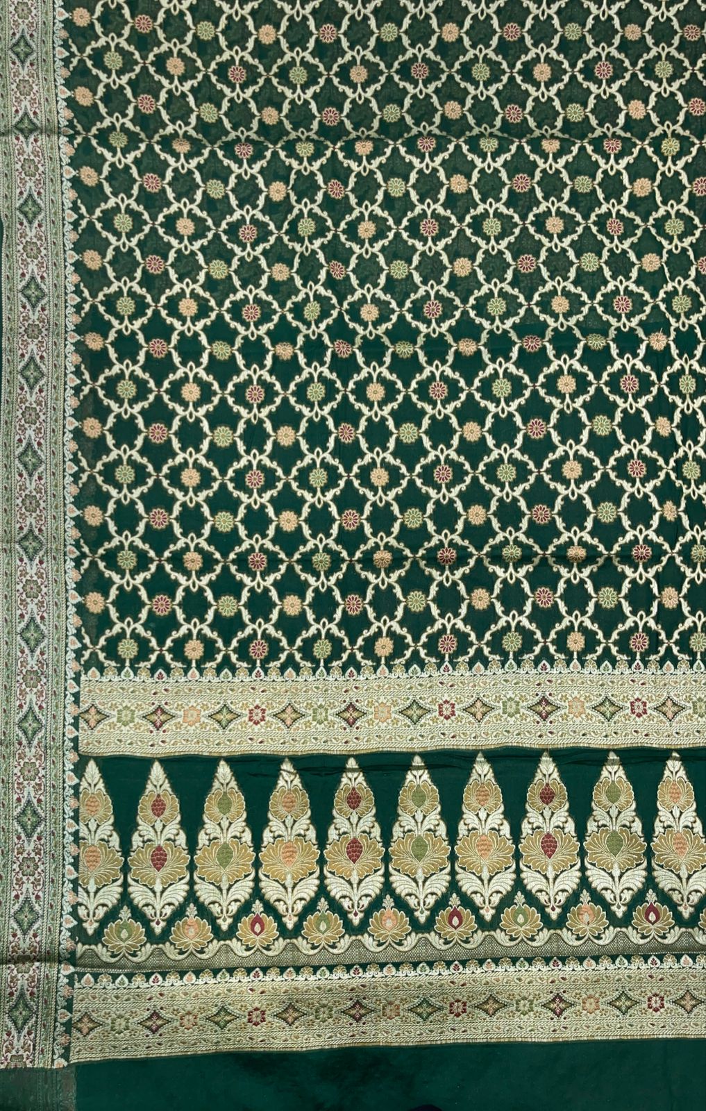 Faishana Pure Handloom Dark Green Chiffon Resham Mina Bandhani Zari Booti with Miankari Pallu and Zari Border with Dark Green Blouse&nbsp;