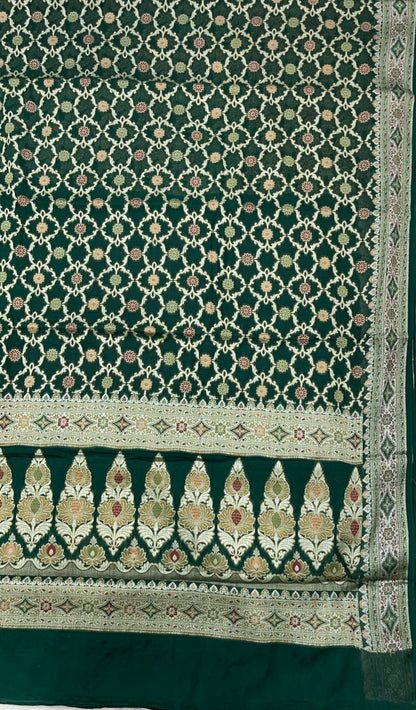 Faishana Pure Handloom Dark Green Chiffon Resham Mina Bandhani Zari Booti with Miankari Pallu and Zari Border with Dark Green Blouse&nbsp;