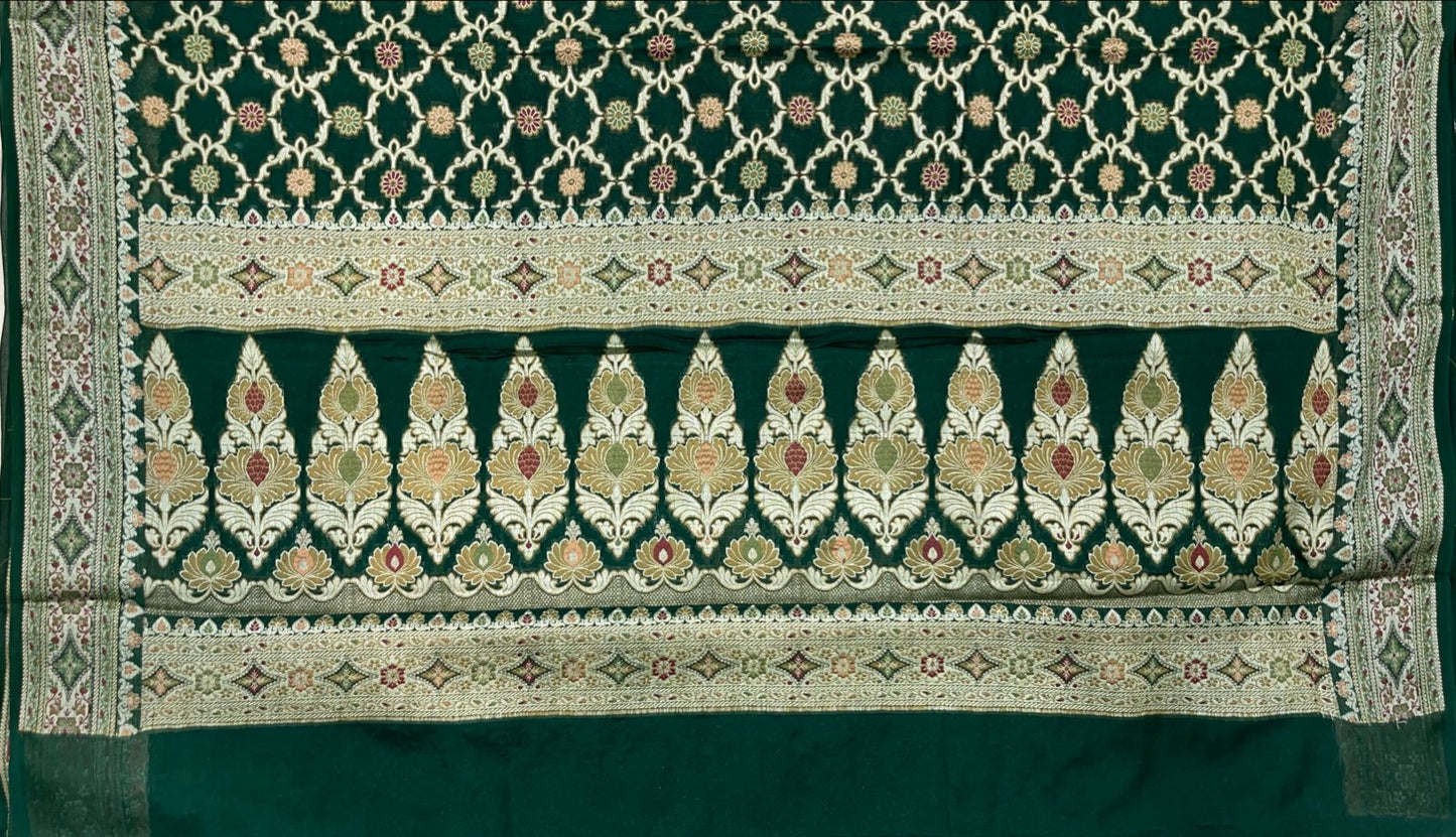 Faishana Pure Handloom Dark Green Chiffon Resham Mina Bandhani Zari Booti with Miankari Pallu and Zari Border with Dark Green Blouse&nbsp;